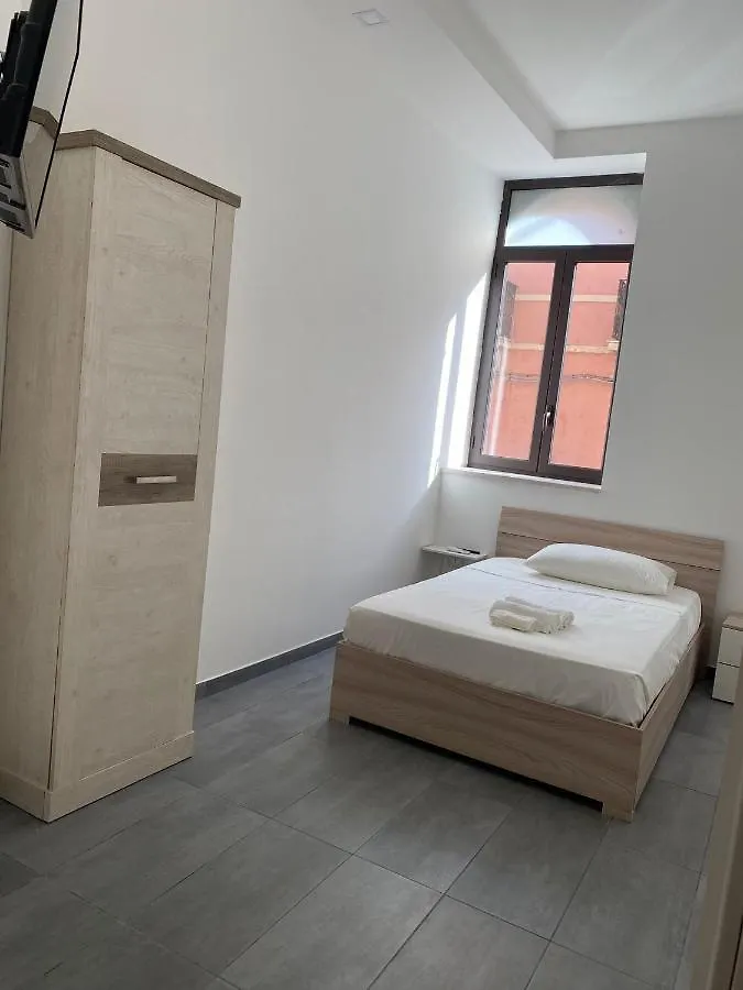 Dionisio Apartments Syracuse 0*,  Italia
