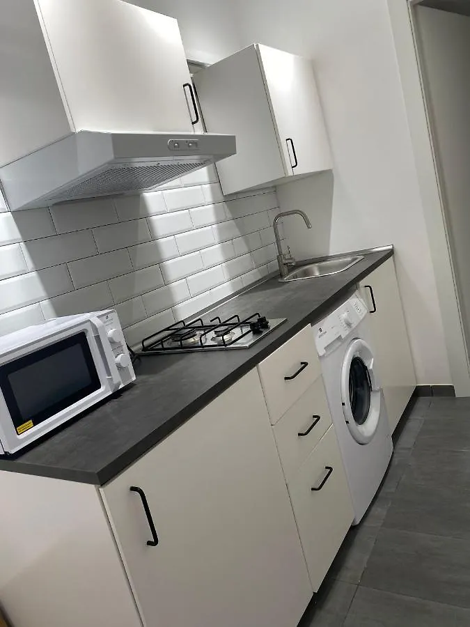 Dionisio Apartments Syracuse