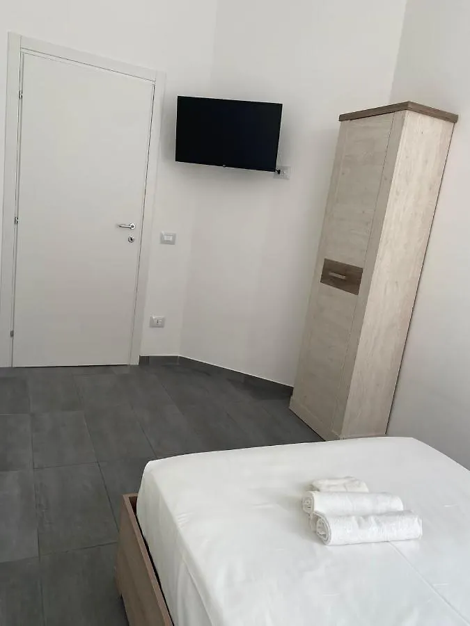 Dionisio Apartments Syracuse