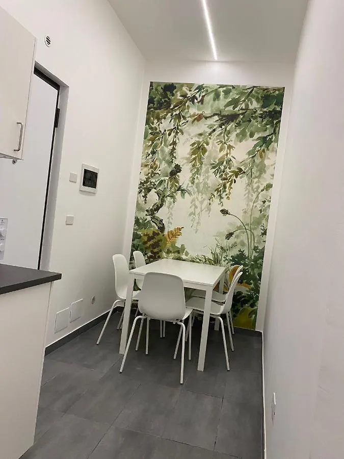 Dionisio Apartments Syracuse