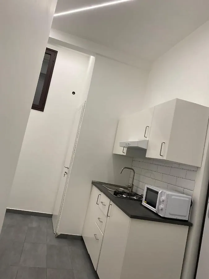 Dionisio Apartments Syracuse 0*,
